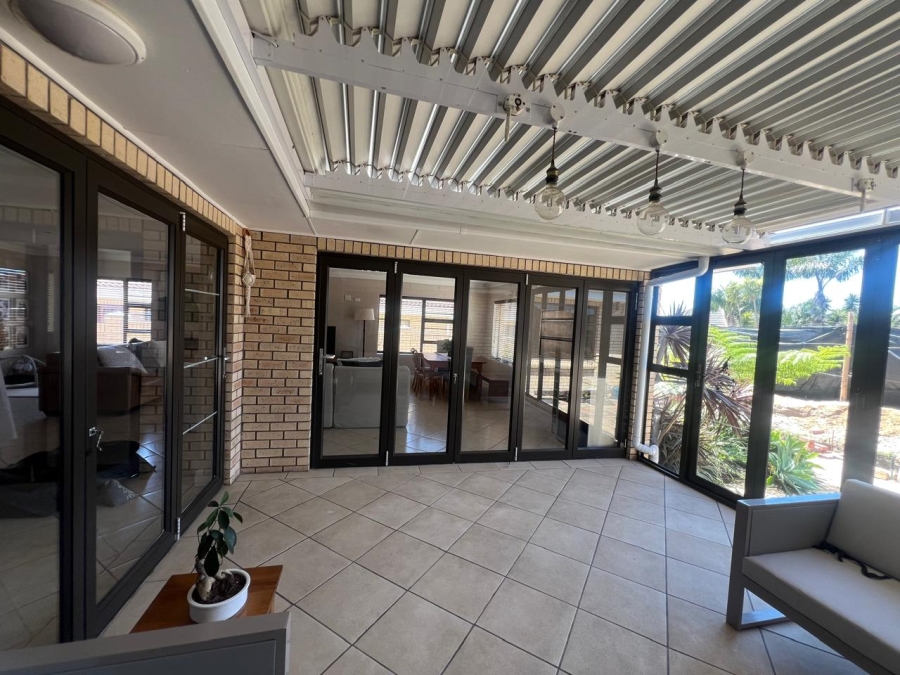 3 Bedroom Property for Sale in Weybridge Park Eastern Cape